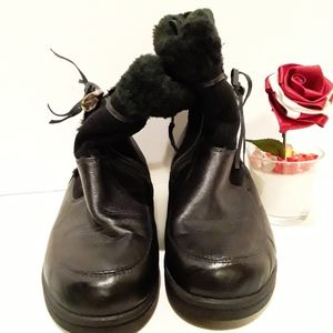 Womans Classic Boots  By HOOPOE